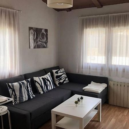 Estudio Maeso Apartment Manzanares El Real Luaran gambar