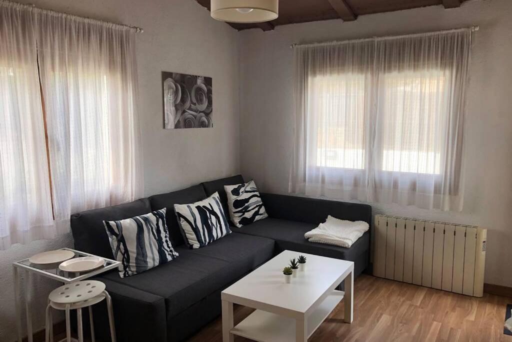 Estudio Maeso Apartment Manzanares El Real Luaran gambar